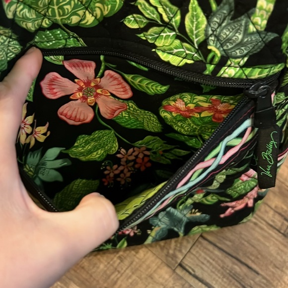 Vera Bradley mini backpackck - Picture 5 of 9